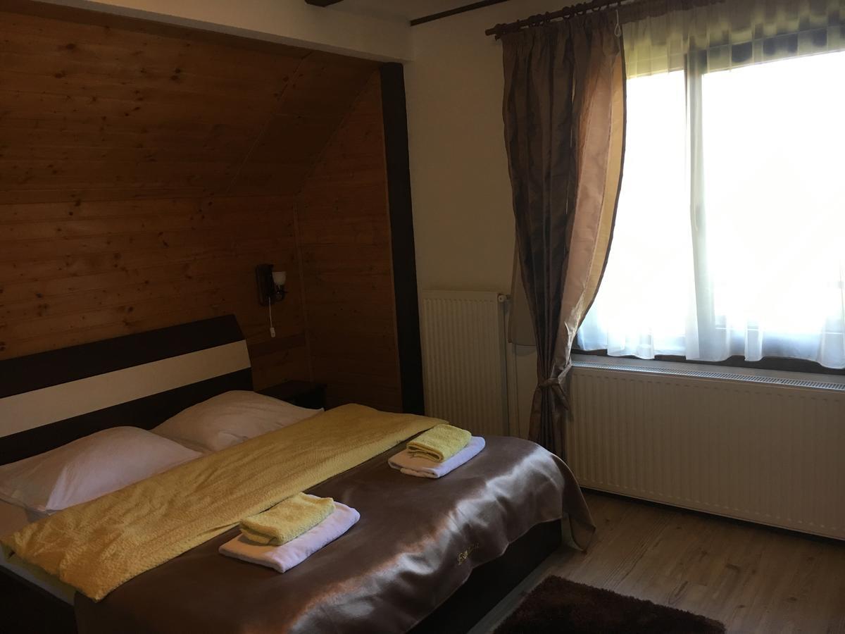 Pensiunea Esenzza Bran  Exteriér fotografie