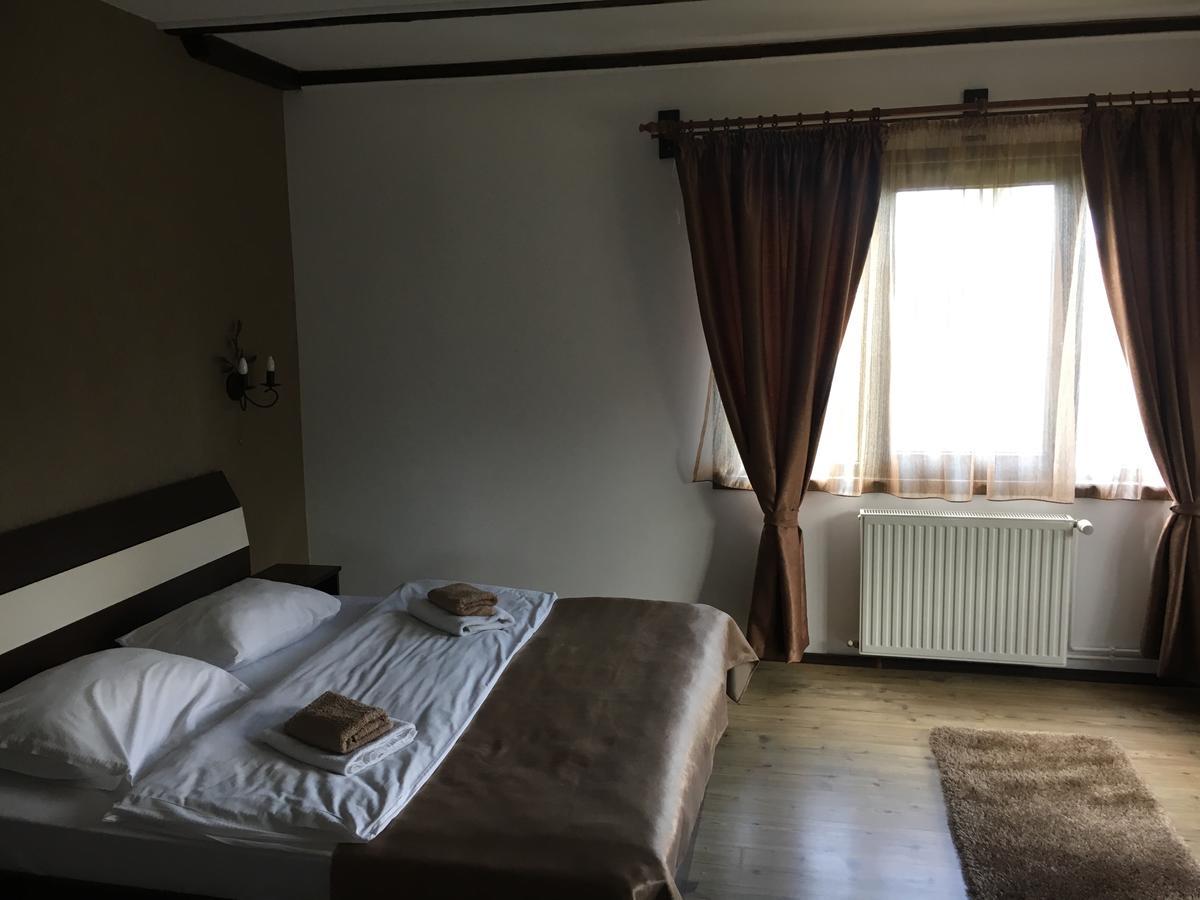 Pensiunea Esenzza Bran  Exteriér fotografie